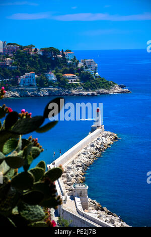 Blick auf Nizza, Frankreich von der Oberseite des Castle Hill an der französischen Riviera Stockfoto