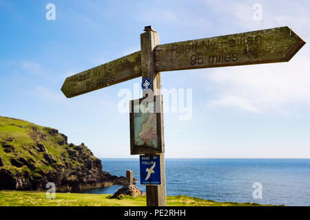 Raad Ny Foillan oder Küstenweg Wegweiser auf der südlichen Küste. Kitterland, die Insel Man, den Britischen Inseln Stockfoto