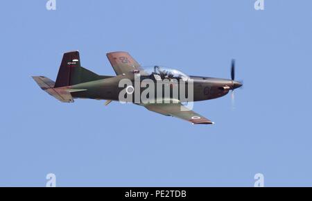 Slowenische Luftwaffe - Pilatus PC-9 M (hudournik) Swift im Jahr 2018 Royal International Air Tattoo Stockfoto