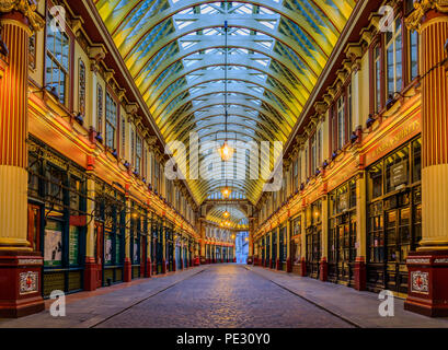 London, Vereinigtes Königreich - Januar 14,2018: Der berühmte Leadenhall Market, einem der ältesten Märkte in London, stammt aus dem 14. Jahrhundert Stockfoto