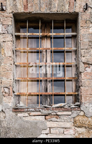 Alte Fenster in Pienza Val d'Orcia, Italien. Stockfoto