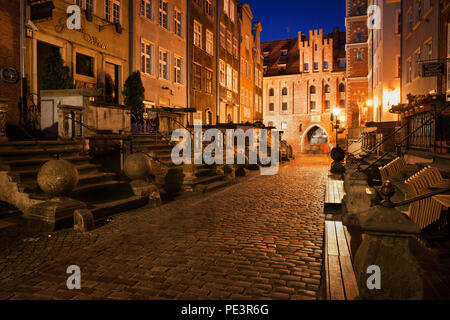 Stadt Danzig in Polen, Mariacka Straße bei Nacht in der Altstadt Stockfoto