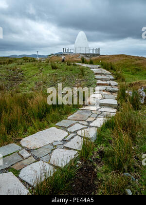 Nase Memorial zum Gedenken an Alcock und Brown's ersten transatlantischen Flug auf Derrygimlagh Moor in der Nähe von Clifden in Connemara Irland Stockfoto