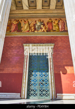 Detail der Fassade der Nationalen und Kapodistrias-Universität Athen. Blick von Plateia Korai Square. Athen. Attika, Griechenland. Stockfoto