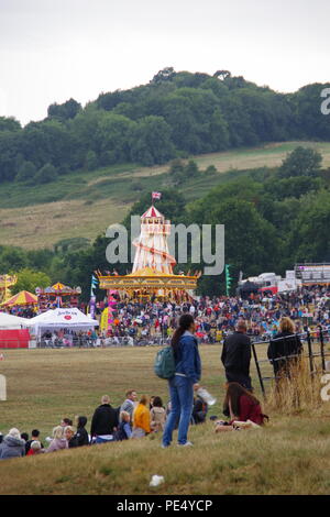 Helter Skelter, British Tower Folie an einem Sommer Fun Fair. Bristol Balloon Fiesta, 2018. Somerset, UK. August. Stockfoto