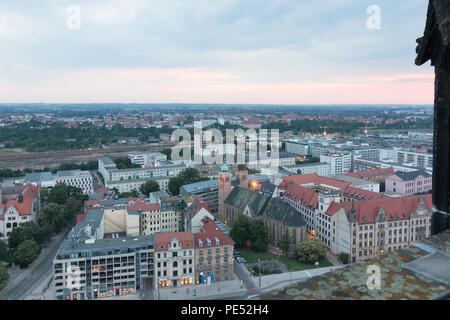 Magdeburg, Deutschland - Juni 9, 2018: Blick vom Turm der Magdeburger Dom zu Magdeburg, Deutschland. Stockfoto