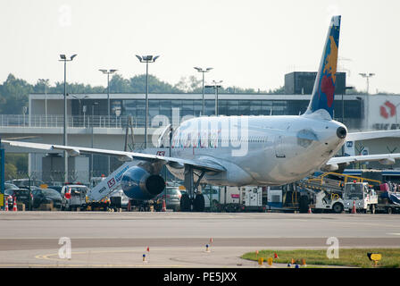 Airbus A320 200 der Litauischen Freizeitaktivitäten Airline kleinen Planeten Airlines in Danzig Lech Walesa Flughafen, Polen. August 9 2018 © wojciech Strozyk/Alamy Stockfoto