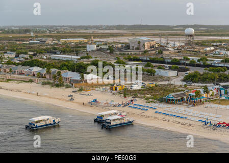 Luftaufnahme von Grand Turk Strand in Turks- und Caicosinseln. Stockfoto