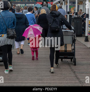 Brighton, Großbritannien, 13. August 2018 Wetter einem regnerischen Tag in Brighton credit Ian Davidson/Alamy leben Nachrichten Stockfoto