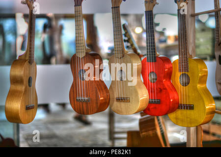 Musik begleitet uns während des gesamten Lebens, Gitarren Stockfoto