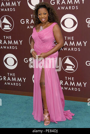 Star Jones Ankunft auf der 47. jährlichen Grammy Awards im Staples Center in Los Angeles. 13. Februar 2005. StarJones 501 Red Carpet Event, Vertikal, USA, Filmindustrie, Prominente, Fotografie, Bestof, Kunst, Kultur und Unterhaltung, Topix Prominente Fashion/Vertikal, Besten, Event in Hollywood Leben - Kalifornien, Roter Teppich und backstage, USA, Film, Stars, Film Stars, TV Stars, Musik, Promis, Fotografie, Bestof, Kunst, Kultur und Unterhaltung, Topix, vertikal, eine Person aus dem Jahr 2005, Anfrage tsuni@Gamma-USA.com Mode - Volle Länge Stockfoto