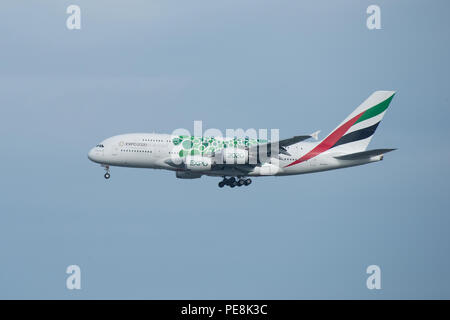 Bangkok, Thailand, 12. August 2018: Emirates Reg. Nr. Ein 6-AWZ EIN 380-861 Flug EK 374 von dxb Landung zu BKK Stockfoto