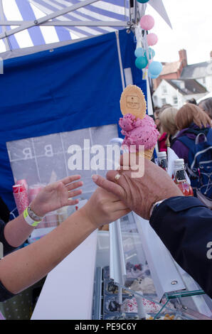 Eis in Abergavenny Food Festival Stockfoto