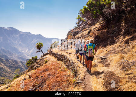 Wandern auf dem Canal de Catalanes im Anaga, Teneriffa, Kanarische Inseln, Spanien Stockfoto