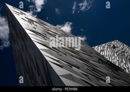 Die moderne Architektur der Titanic Belfast in Nordirland Stockfoto