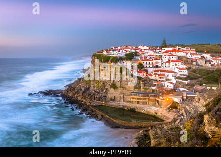 Azenhas Do Mar, Portugal Küstenstadt. Stockfoto