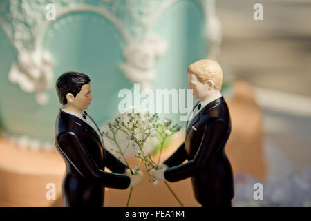Homosexuelle Ehe cake Topper Stockfoto