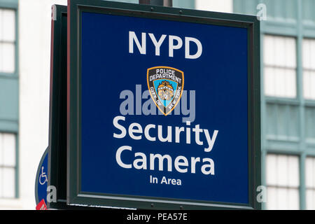 New York Police Department Sicherheit Kamera Zeichen Stockfoto