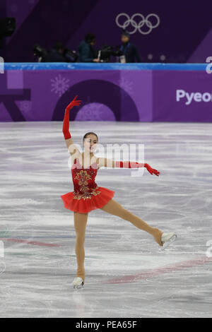 Olympiasieger Alina Zagitova der olympischen Athleten aus Russland führt in das Team Event Damen Einzellauf Kür beim Olympischen Spiele 2018 Stockfoto