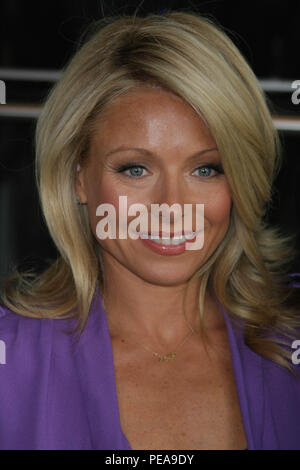 Kelly Ripa 2008 Foto von John Barrett/PHOTOlink.net Stockfoto