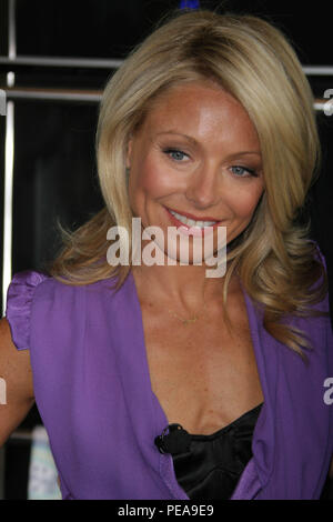 Kelly Ripa 2008 Foto von John Barrett/PHOTOlink.net Stockfoto