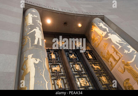 Brooklyn Public Library Türen NYC Stockfoto