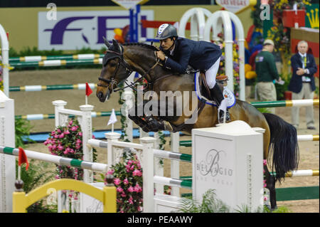 Rolex Weltcup Finale, Thomas und Mack Center, Las Vegas, Nevada, USA, April 2009. Jumping Final, Rodrigo Pessoa (BRA), Rufus Stockfoto