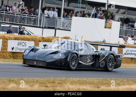 2014 Maserati MC12 "Goodwood Cent 100' Racer mit Niek Hommerson am Goodwood Festival 2018 von Geschwindigkeit, Sussex, UK. Stockfoto