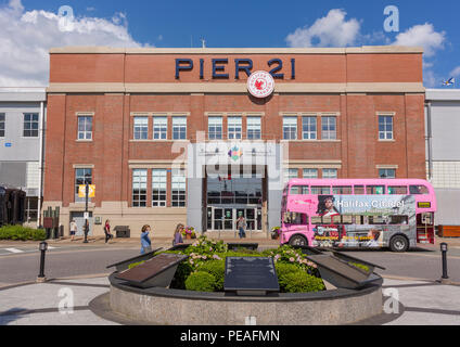 HALIFAX, Nova Scotia, Kanada - Kanadisches Museum der Einwanderung am Pier 21. Stockfoto