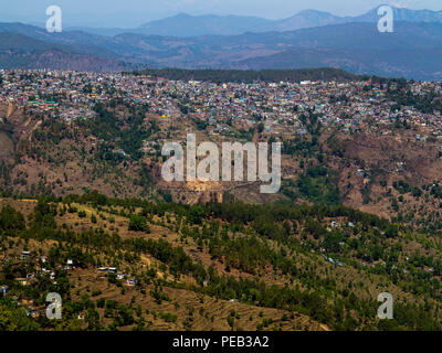 Almora Stadt, Kumaon Hügel, Uttarakhand, Indien Stockfoto