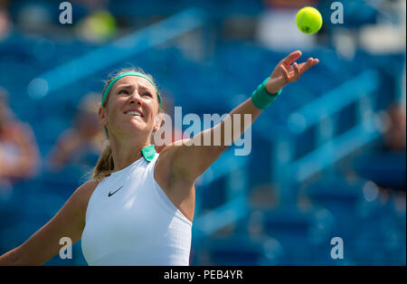 Cincinnati, Ohio, USA. August 13, 2018 - Victoria Azarenka aus Weißrussland in Aktion in der ersten Runde an der Westlichen und Südlichen öffnen 2018 WTA Premier 5 Tennis Turnier. Cincinnati, Ohio, USA, August 13th, 2018. Quelle: AFP 7/ZUMA Draht/Alamy leben Nachrichten Stockfoto