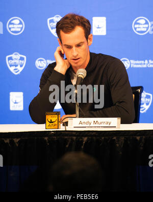 Mason, Ohio, USA. 13. August 2018: Andy Murray (GBR) spricht die Presse nach seinem Verlust an Lucas Pouille (FRA) bei den Western Southern Open in Brent Clark/Alamy Live News an Stockfoto