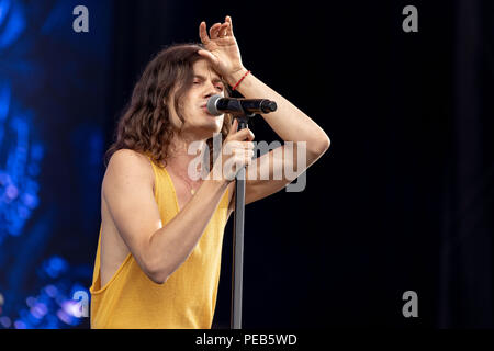 San Francisco, Kalifornien, USA. 12 Aug, 2018. BORNS (GARRETT BORNS) während Außerhalb landet Musik Festival im Golden Gate Park in San Francisco, Kalifornien Quelle: Daniel DeSlover/ZUMA Draht/Alamy leben Nachrichten Stockfoto
