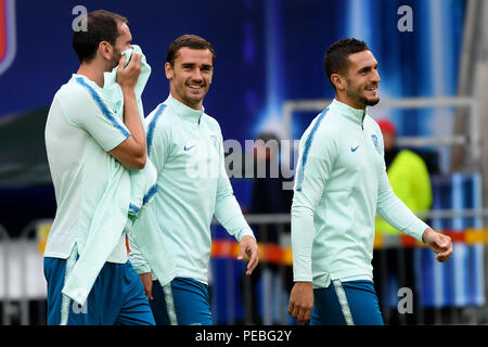 Tallinn, Estland. 14 Aug, 2018. Antoine Griezmann (C) von Atletico Madrid besucht eine Schulung an der Lillekula Stadion in Tallinn, Estland, Nov. 14, 2018. Der UEFA Super Cup Match zwischen Real Madrid und Atletico Madrid wird hier am 12.08.15. statt. Quelle: Xinhua Foto/Sergei Stepanov/Xinhua/Alamy leben Nachrichten Stockfoto