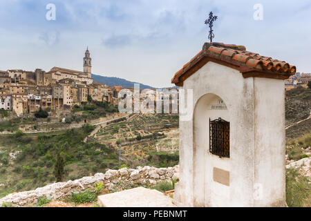 Blick über Bocairent von der Straße zum Kloster in Spanien Stockfoto