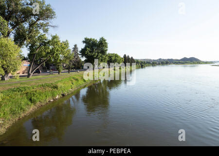 Park und Deich entlang des Missouri River, Ft Benton, MT, USA Stockfoto