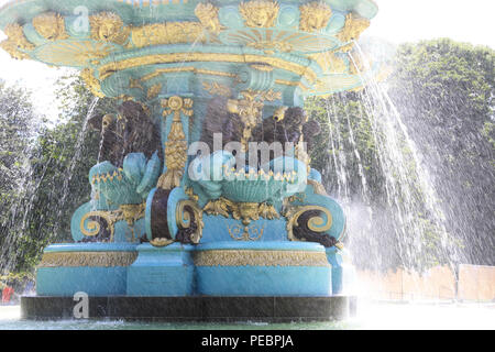 Das Ross Wasserfontäne in West Princes Street Gardens in Edinburgh, Schottland, Großbritannien Stockfoto