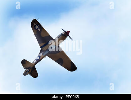 Die Curtiss P-40 Warhawk ist ein US-amerikanischer einmotorigen, einsitzigen, all-Metal Fighter und Masse-Kampfflugzeug, das erste im Jahr 1938 flog. Stockfoto