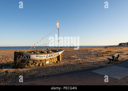 South Lancing ist ein Kiesstrand zwischen Shoreham-by-Sea und Worthing Stockfoto