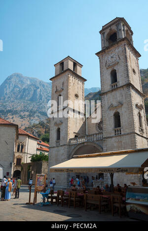 Kathedrale des Heiligen Tryphon, Altstadt, Kotor, Bucht von Kotor, Montenegro Stockfoto