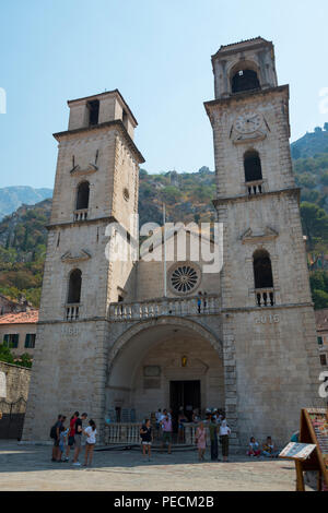 Kathedrale des Heiligen Tryphon, Altstadt, Kotor, Bucht von Kotor, Montenegro Stockfoto