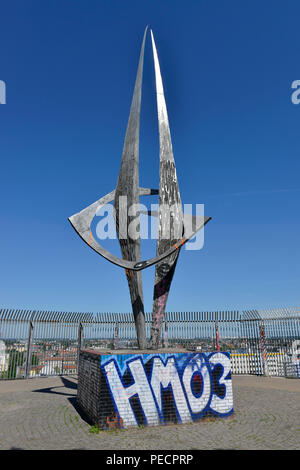 Denkmal zur deutschen Wiedervereinigung, Flakturm, Volkspark Humboldthain, Gesundbrunnen, Mitte, Berlin, Deutschland Stockfoto