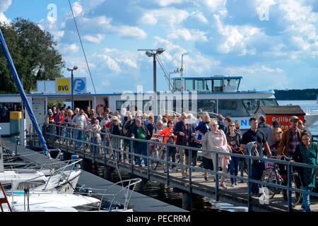 Wannseefaehre, Kladow, Spandau, Berlin, Deutschland, Wannsee, Wannseefähre Stockfoto