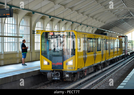 U2, U-Bahn, Bahnhof, Tempelhof-Schoeneberg Buelowstrasse, Schöneberg, Berlin, Deutschland, Bülowstraße Stockfoto