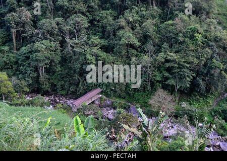 Brücke in LA ZUNGA - Ecuador Grenze - San Ignacio - Departement Cajamarca PERU Stockfoto