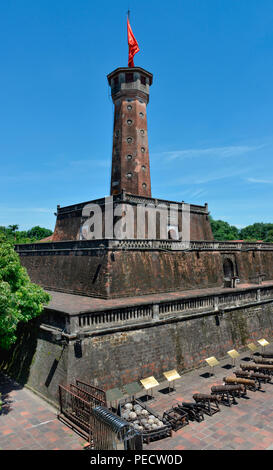 Flaggenturm Kinderbett Co, Museum fuer Militaergeschichte, Dien Bien Phu, Hanoi, Vietnam Stockfoto