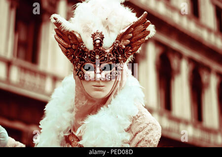 Der Karneval geht auf den Straßen Stockfoto