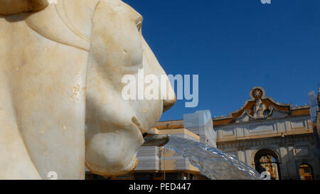 Detail der Fontana dei Leoni auf der Piazza del Popolo. Rom, Italien Stockfoto