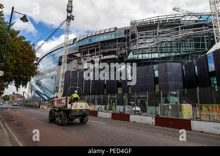 Einen allgemeinen Überblick über die laufenden Bau von Tottenham Hotspur's new White Hart Lane Stadium in London. Stockfoto