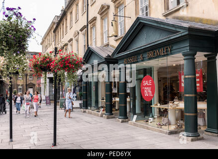 Russell & Bromley Store in Old Bond Street, Bath, England, Großbritannien Stockfoto